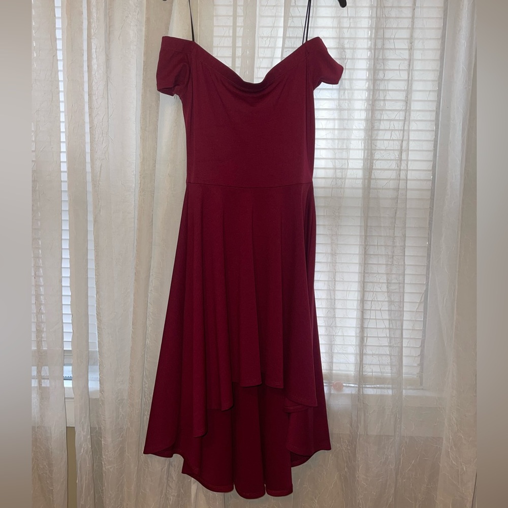 Burgundy dress, from Windsor, Size small and stretchy material.